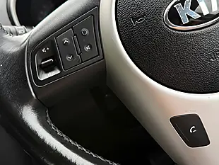 Used 2017 Kia Venga 3 Silver - Interior and Exterior details 17
