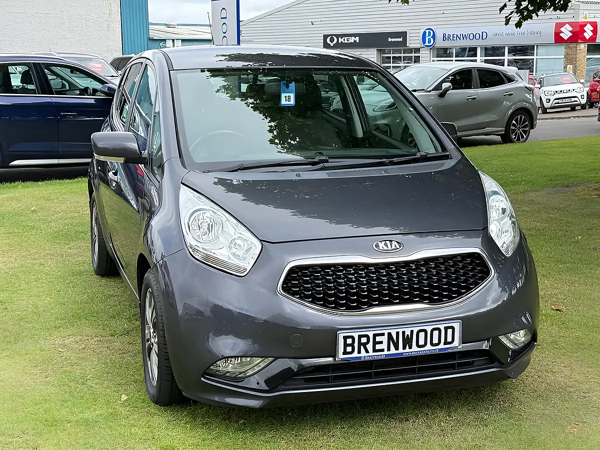Used 2017 Kia Venga 3 Silver - Interior and Exterior details 2