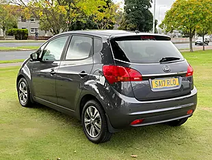 Used 2017 Kia Venga 3 Silver - Interior and Exterior details 4