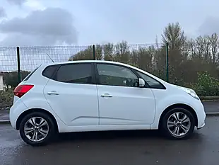 Used 2017 Kia Venga 3 White - Interior and Exterior details 2