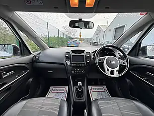 Used 2017 Kia Venga 3 White - Interior and Exterior details 5