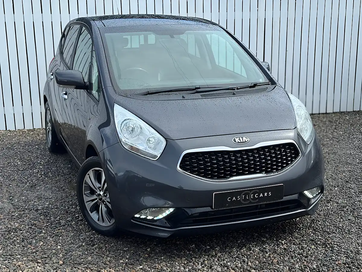 Used 2017 Kia Venga 4 Grey - Front View