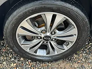 Used 2017 Kia Venga 4 Grey - Interior and Exterior details 13