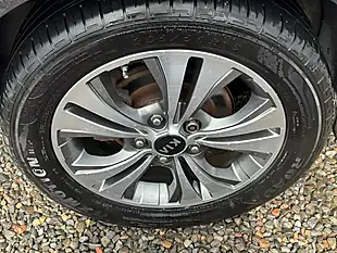 Used 2017 Kia Venga 4 Grey - Interior and Exterior details 15