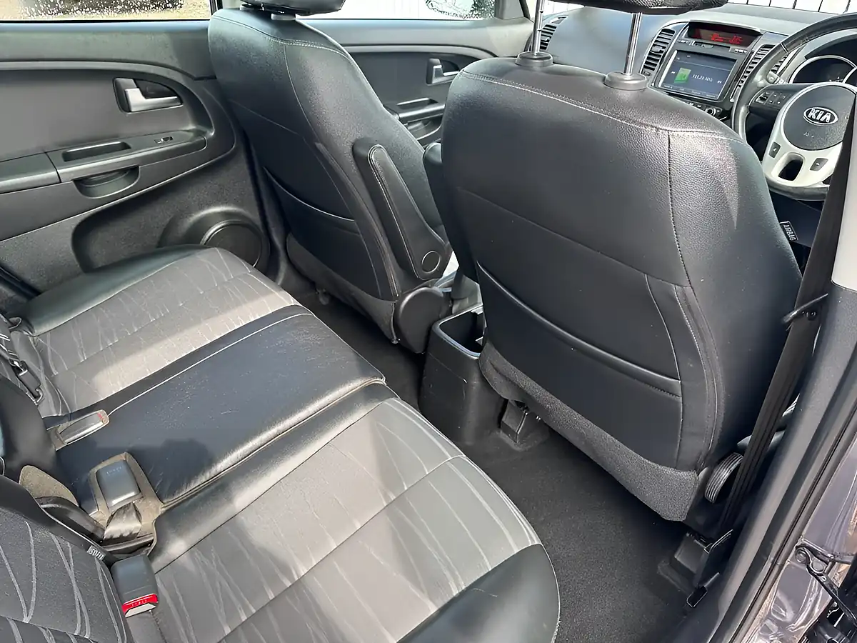 Used 2017 Kia Venga 4 Grey - Interior and Exterior details 19