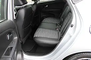 Used 2017 Kia Venga Silver - Interior and Exterior details 7