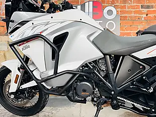 Used 2017 Ktm 1290 Super Adventure T White - Interior and Exterior details 16