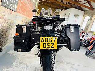 Used 2017 Ktm 1290 Super Adventure T White - Interior and Exterior details 18