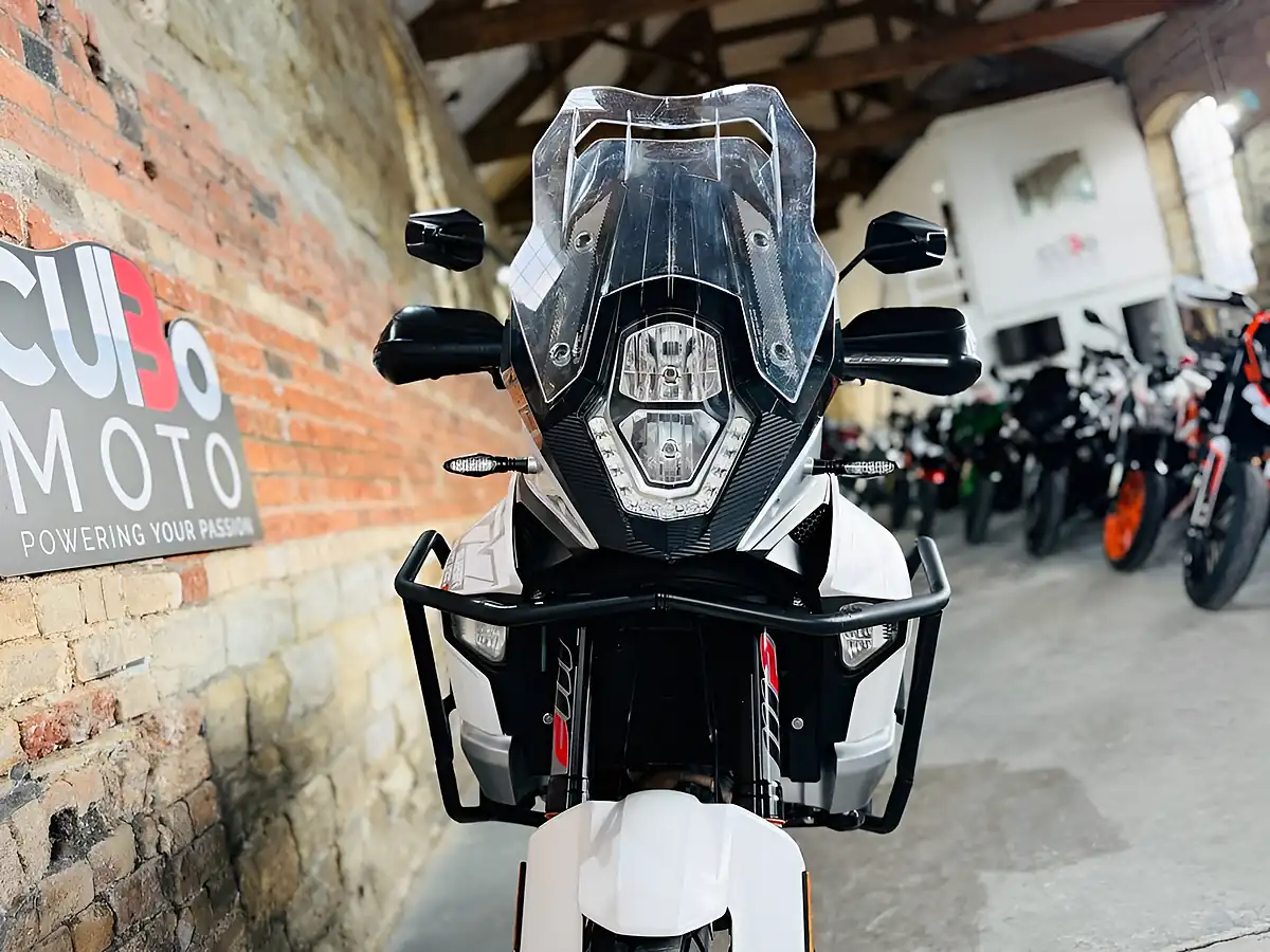 Used 2017 Ktm 1290 Super Adventure T White - Interior and Exterior details 19