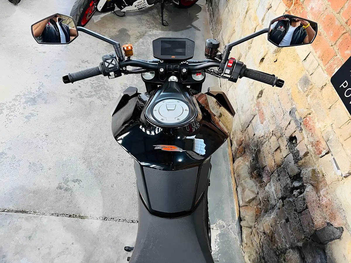 Used 2017 Ktm 1290 Super Duke R Gen 2 Black - Interior and Exterior details 20