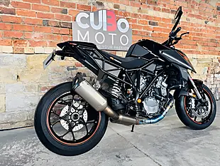 Used 2017 Ktm 1290 Super Duke R Gen 2 Black - Interior and Exterior details 4