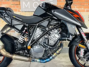 Used 2017 Ktm 1290 Super Duke R Gen 2 Black - Interior and Exterior details 7