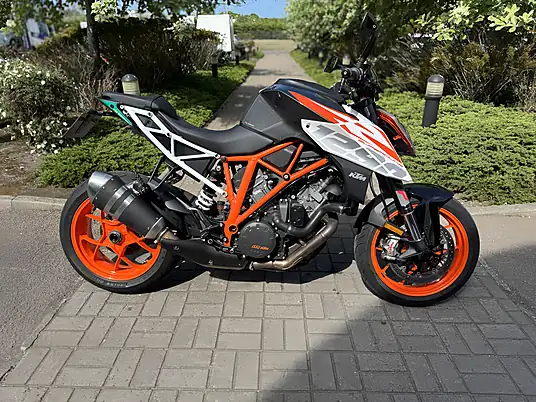 2017 KTM 1290 SUPER DUKE R