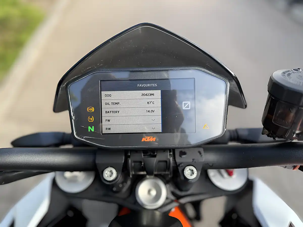 Used 2017 Ktm 1290 Super Duke R - Interior and Exterior details 10