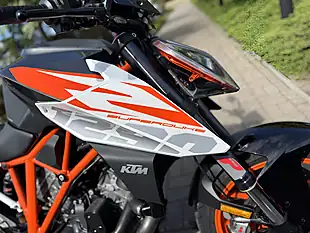 Used 2017 Ktm 1290 Super Duke R - Interior and Exterior details 13