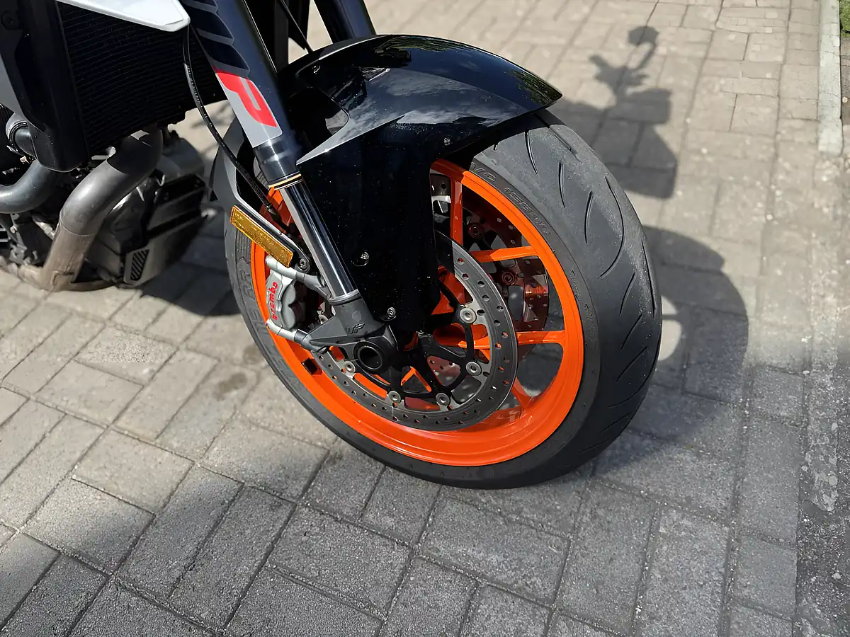 Used 2017 Ktm 1290 Super Duke R - Interior and Exterior details 14