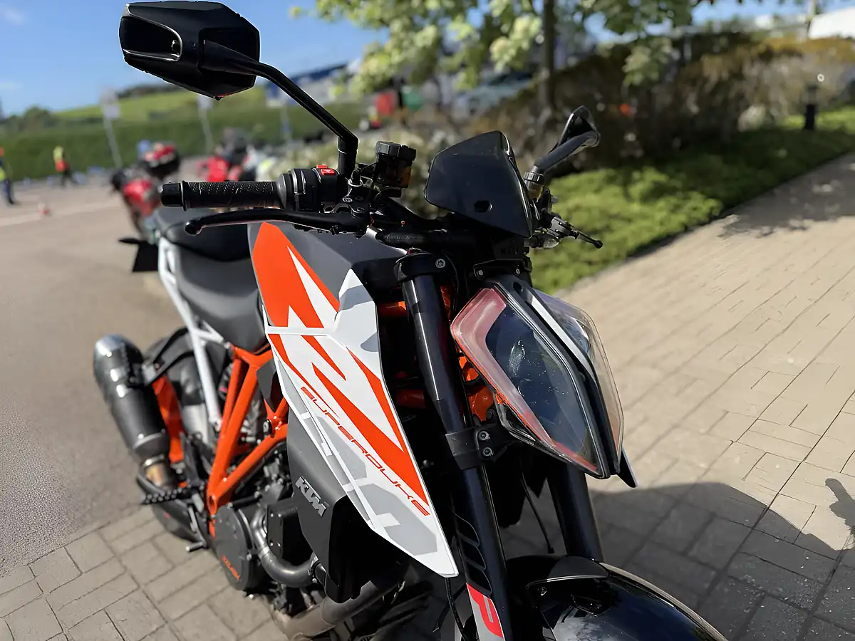 Used 2017 Ktm 1290 Super Duke R - Interior and Exterior details 15
