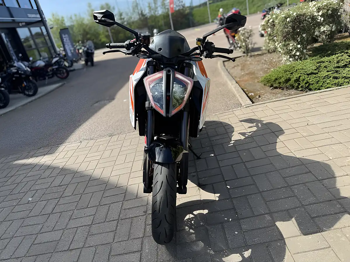 Used 2017 Ktm 1290 Super Duke R - Interior and Exterior details 4