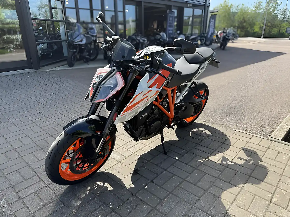 Used 2017 Ktm 1290 Super Duke R - Interior and Exterior details 5