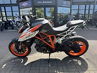 Used 2017 Ktm 1290 Super Duke R - Interior and Exterior details 6