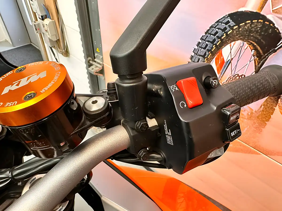 Used 2017 Ktm 1290 Superduke GT - Interior and Exterior details 10