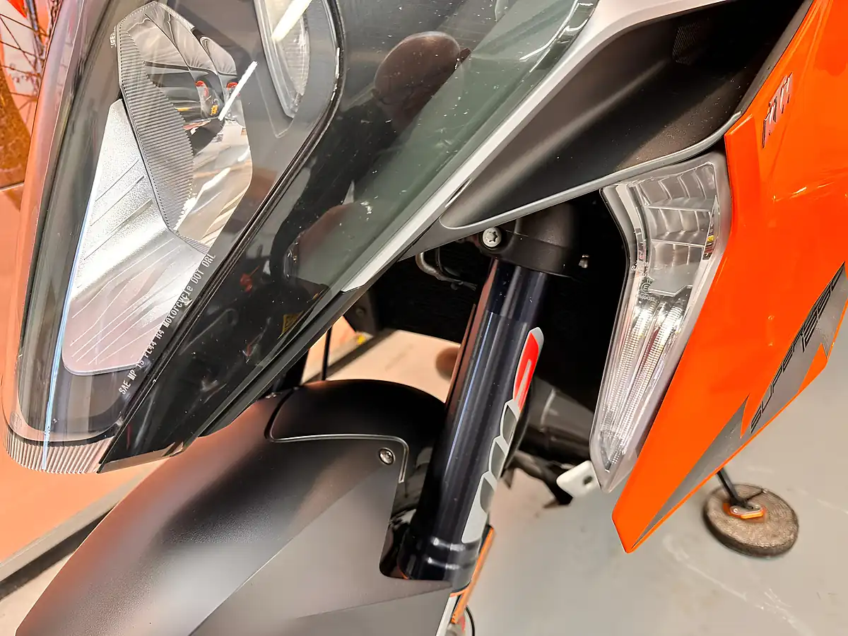 Used 2017 Ktm 1290 Superduke GT - Interior and Exterior details 11