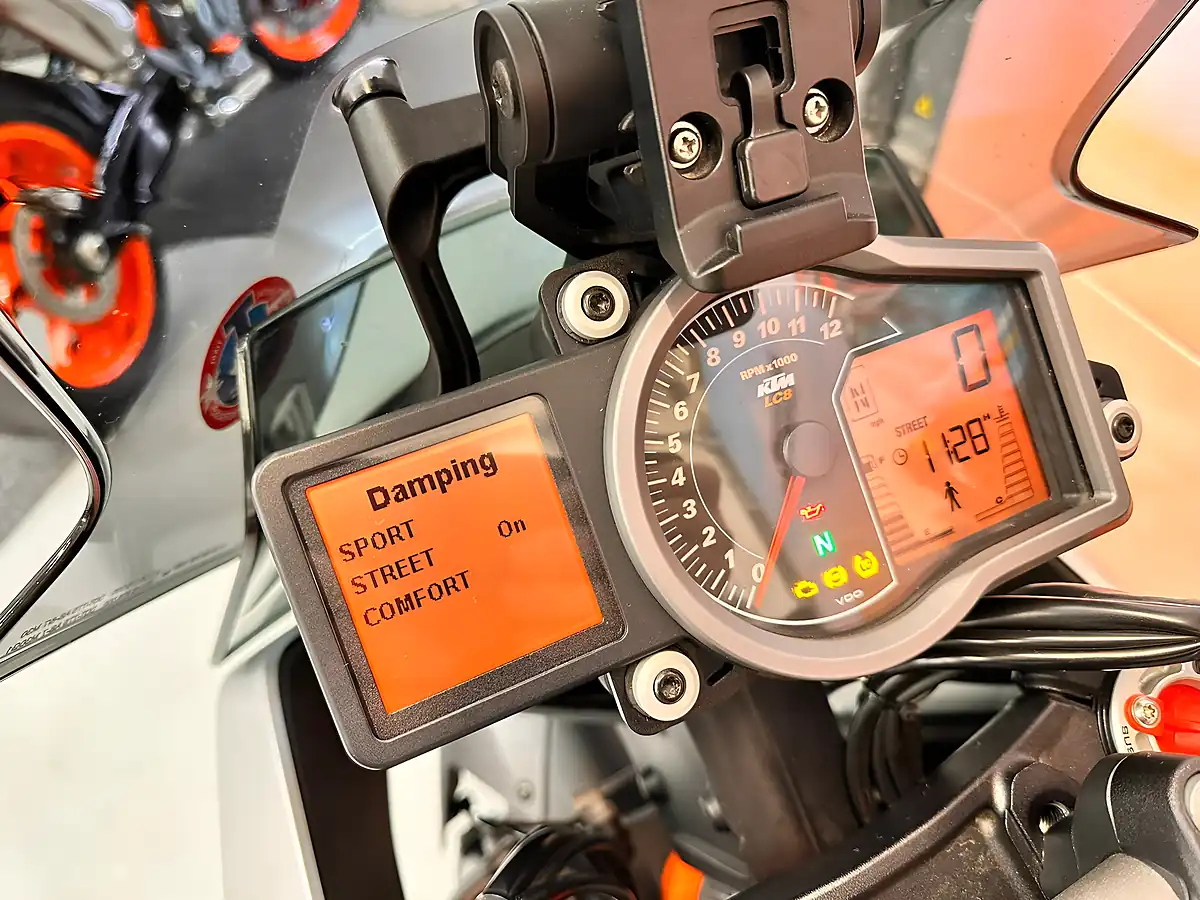 Used 2017 Ktm 1290 Superduke GT - Interior and Exterior details 3