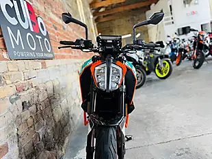 Used 2017 Ktm 390 Duke Orange - Interior and Exterior details 19