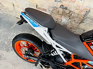 Used 2017 Ktm 390 Duke Orange - Interior and Exterior details 9