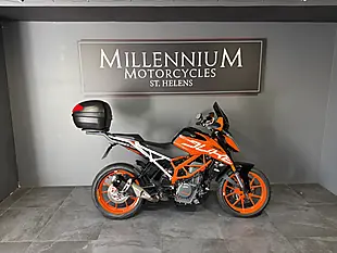Used 2017 Ktm 390 Duke Orange - Interior and Exterior details 13