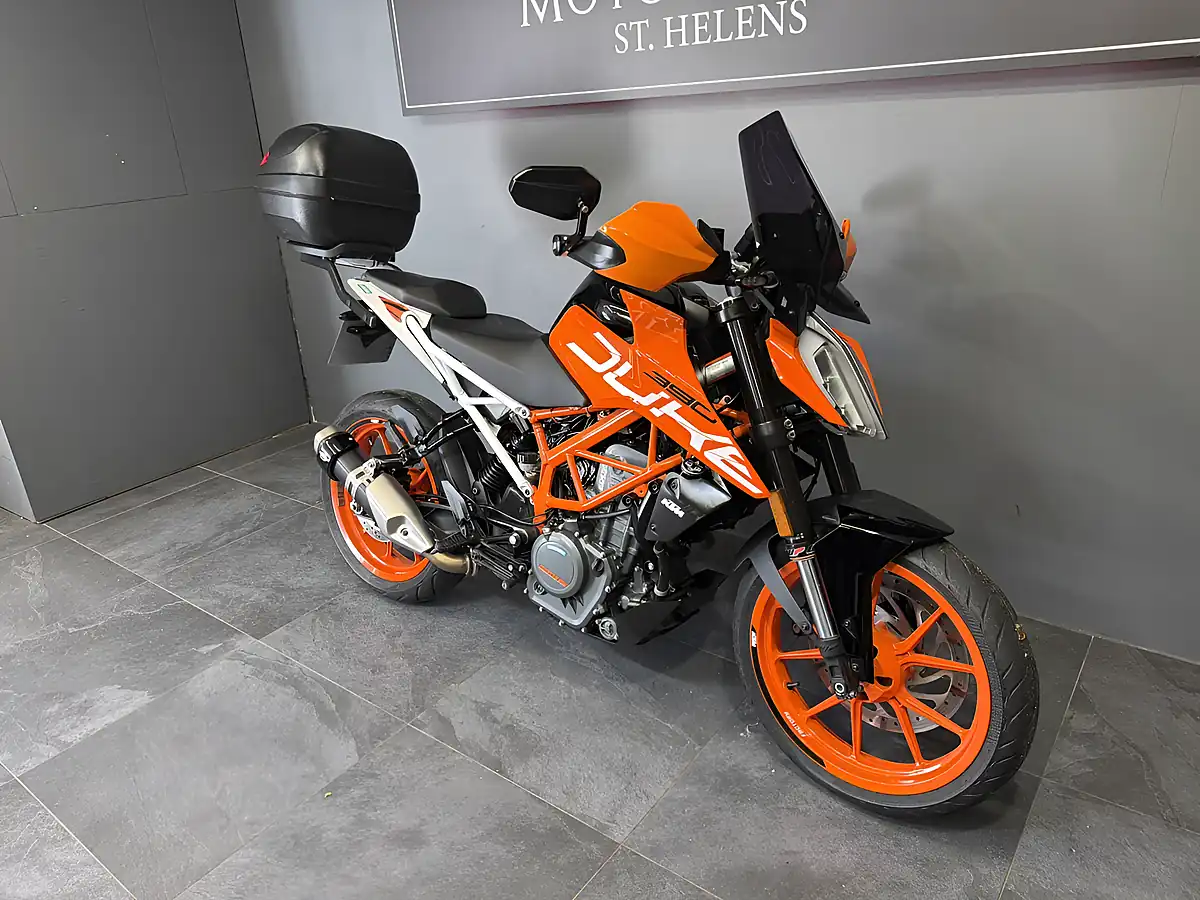 Used 2017 Ktm 390 Duke Orange - Interior and Exterior details 2
