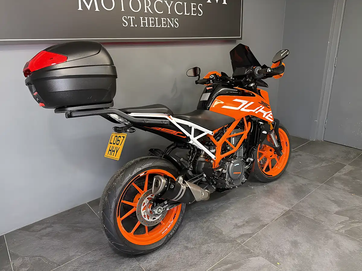 Used 2017 Ktm 390 Duke Orange - Interior and Exterior details 3
