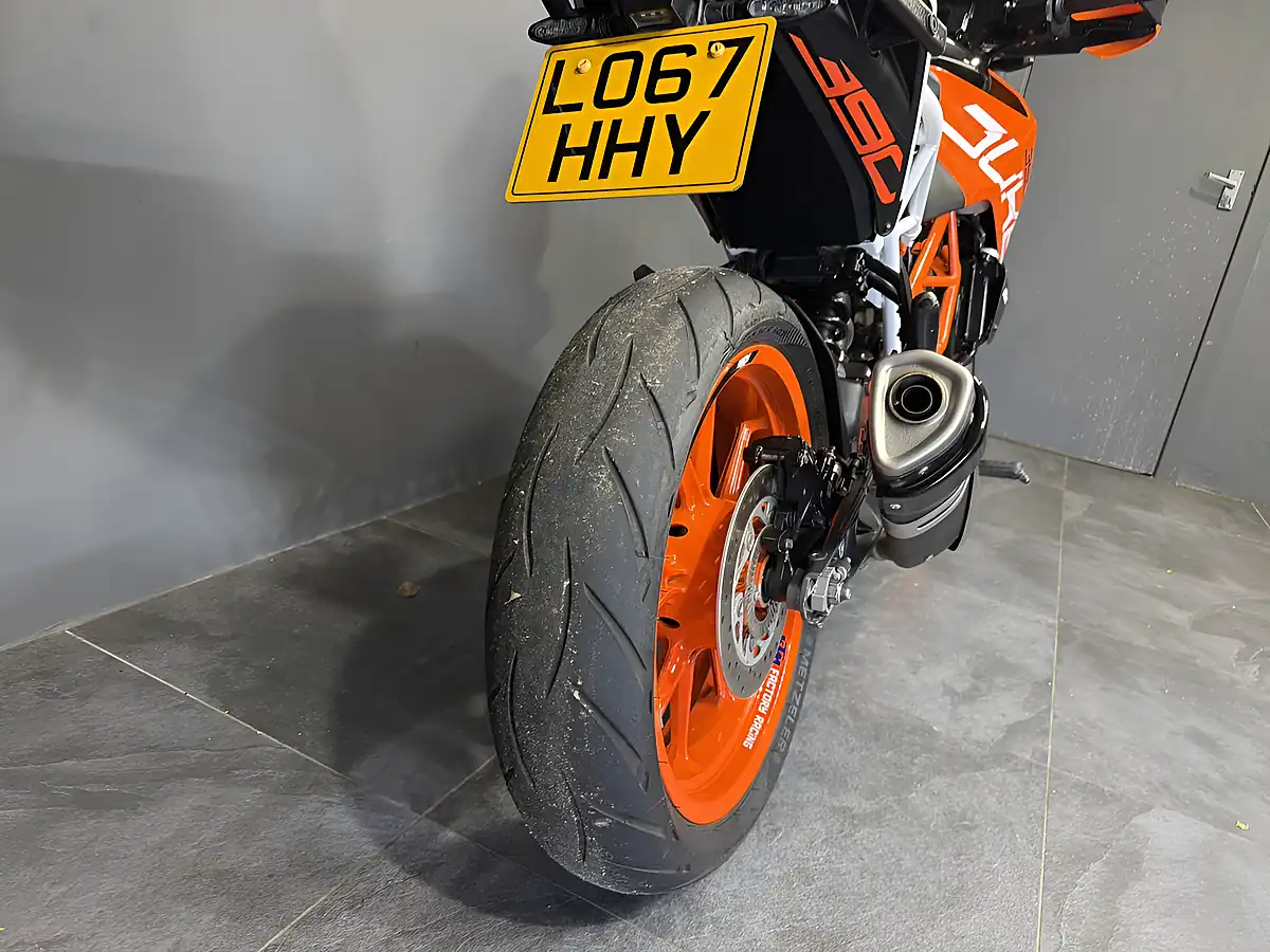 Used 2017 Ktm 390 Duke Orange - Interior and Exterior details 6