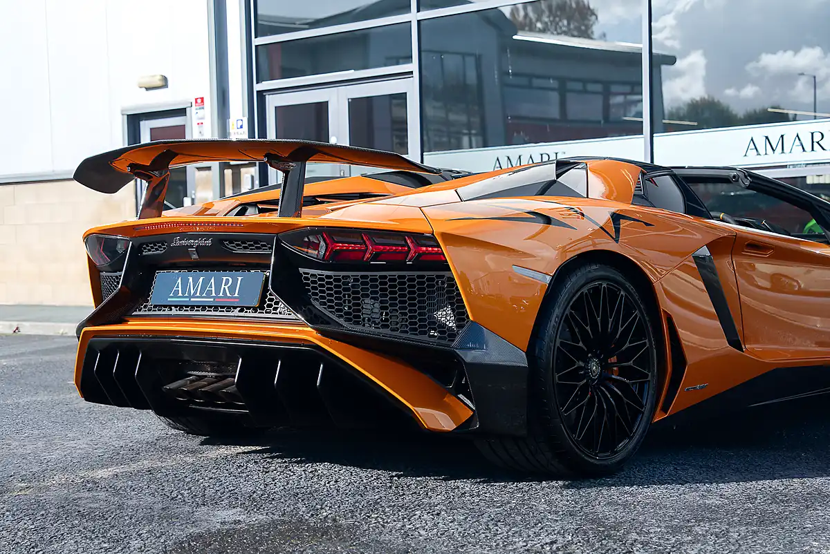 Used 2017 Lamborghini Aventador Sv Roadster Arancio Atlas - Interior and Exterior details 10