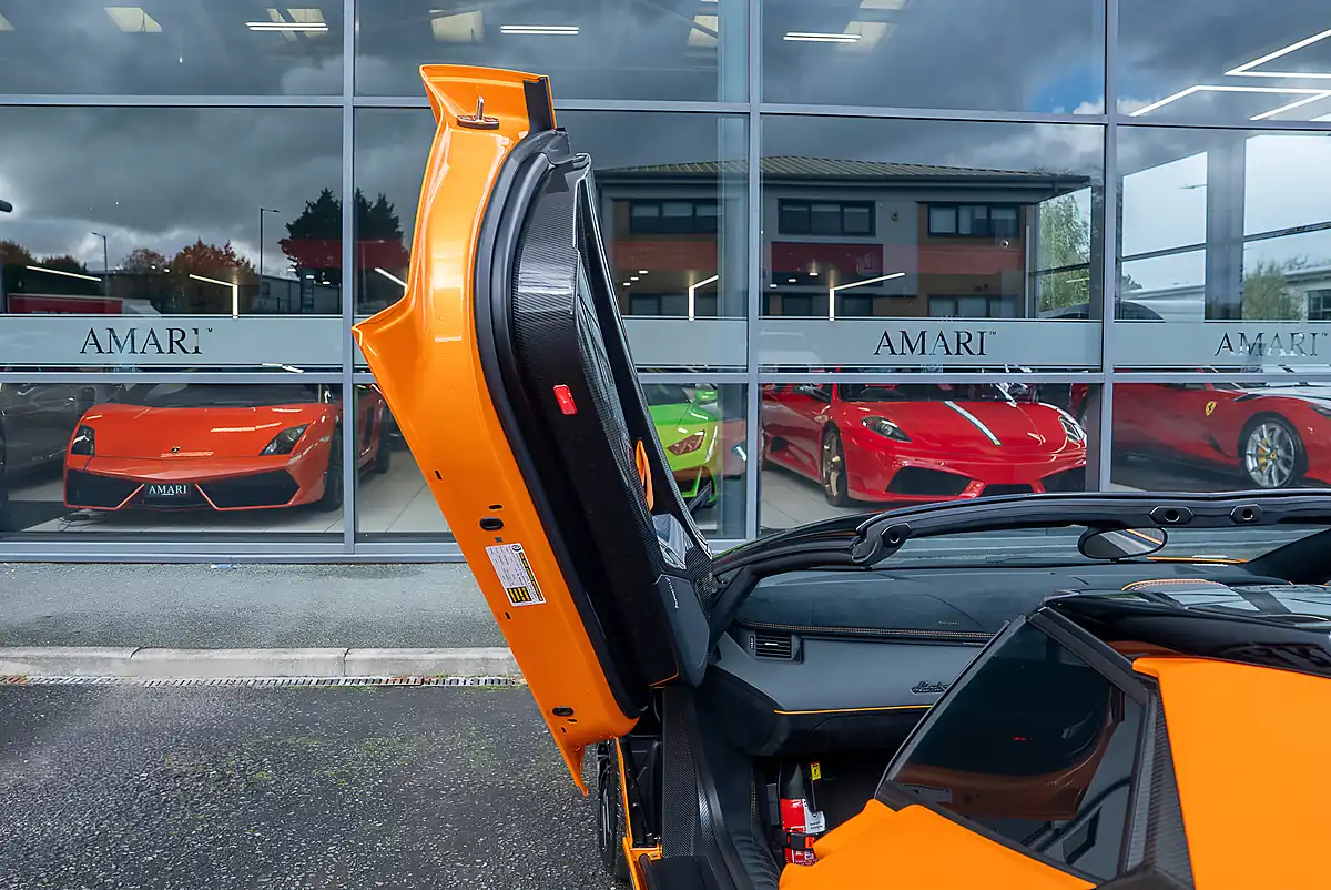Used 2017 Lamborghini Aventador Sv Roadster Arancio Atlas - Interior and Exterior details 17