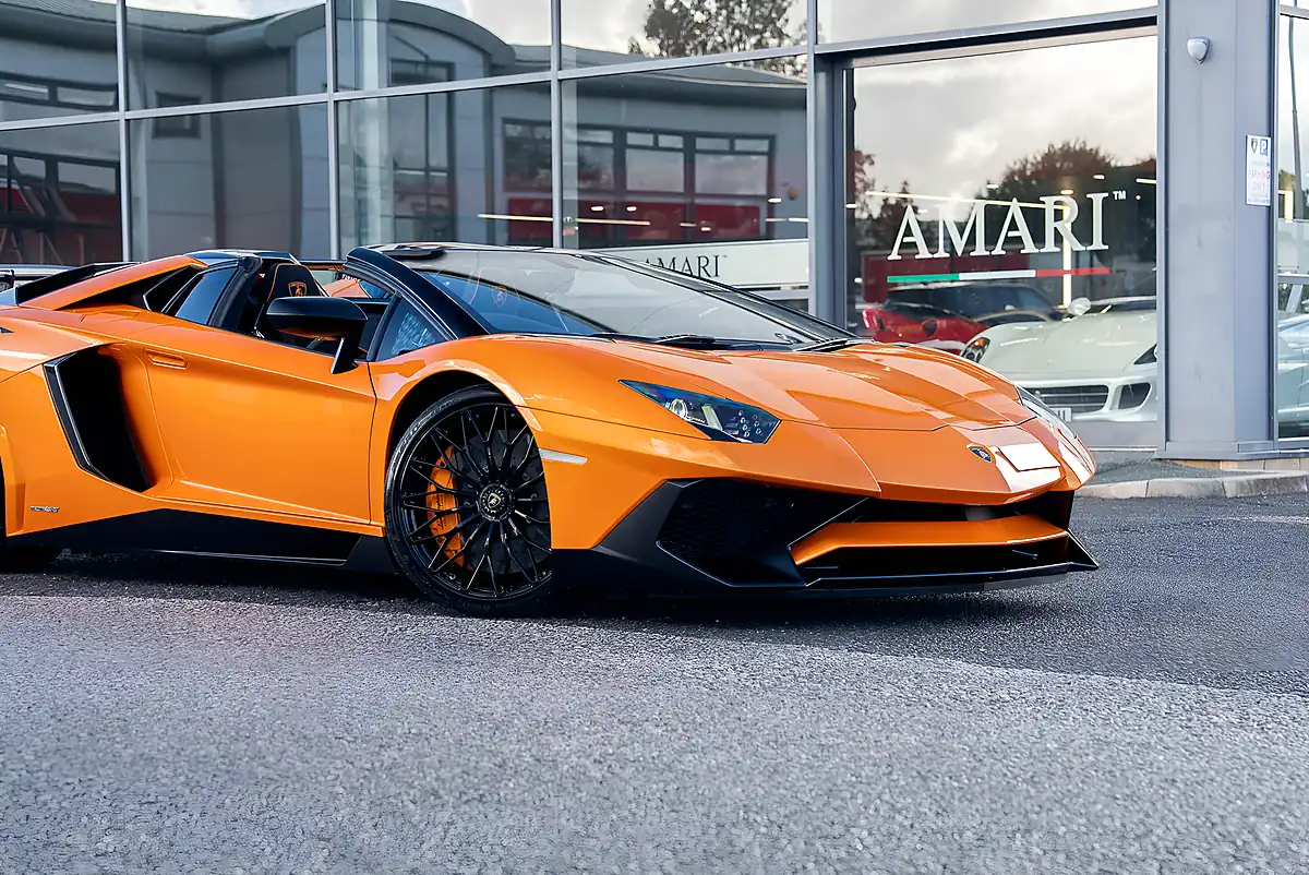 Used 2017 Lamborghini Aventador Sv Roadster Arancio Atlas - Interior and Exterior details 18