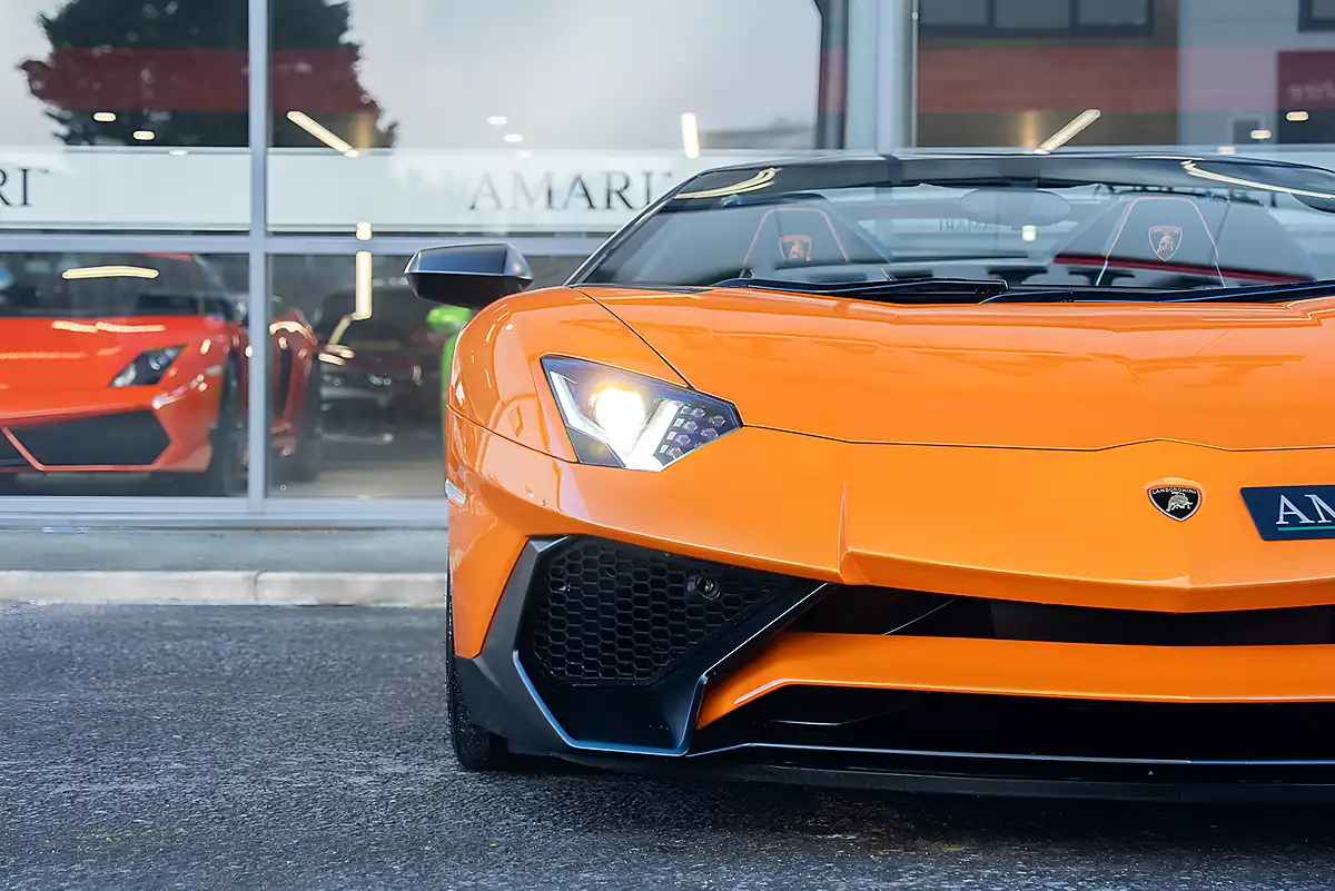 Used 2017 Lamborghini Aventador Sv Roadster Arancio Atlas - Interior and Exterior details 7