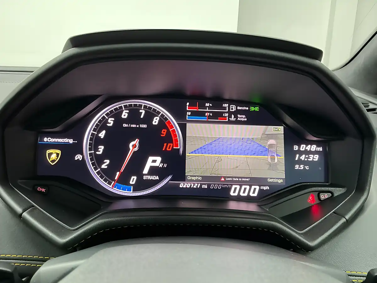 Used 2017 Lamborghini Huracan Coupe Black - Interior and Exterior details 11