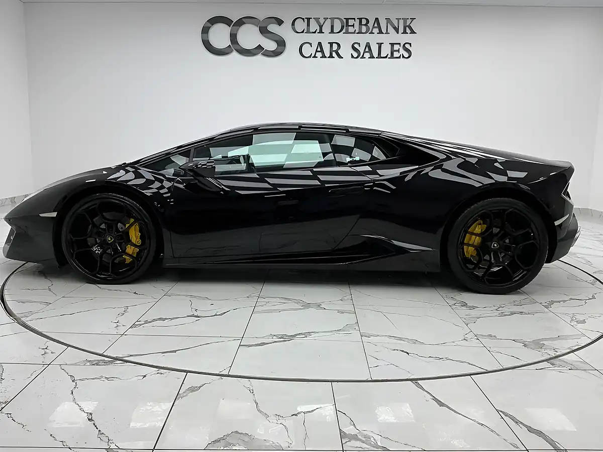 Used 2017 Lamborghini Huracan Coupe Black - Interior and Exterior details 5