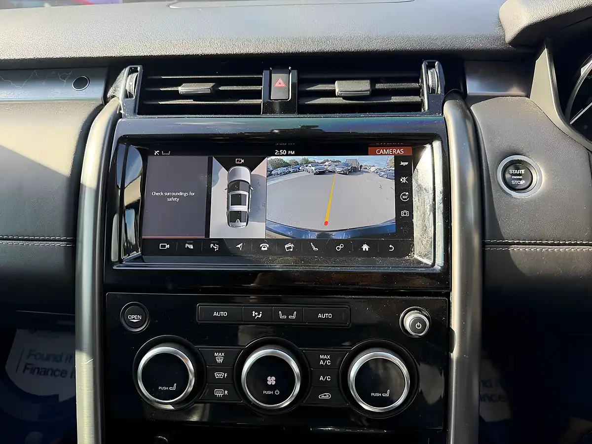 Used 2017 Land Rover Discovery First Edition Black - Interior and Exterior details 13