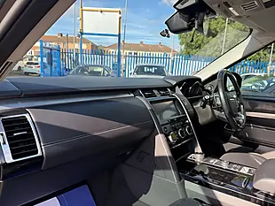 Used 2017 Land Rover Discovery First Edition Black - Interior and Exterior details 9
