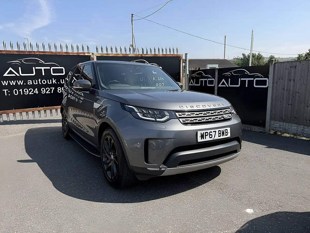Used 2017 Land Rover Discovery Hse Ammonite Grey - Front View