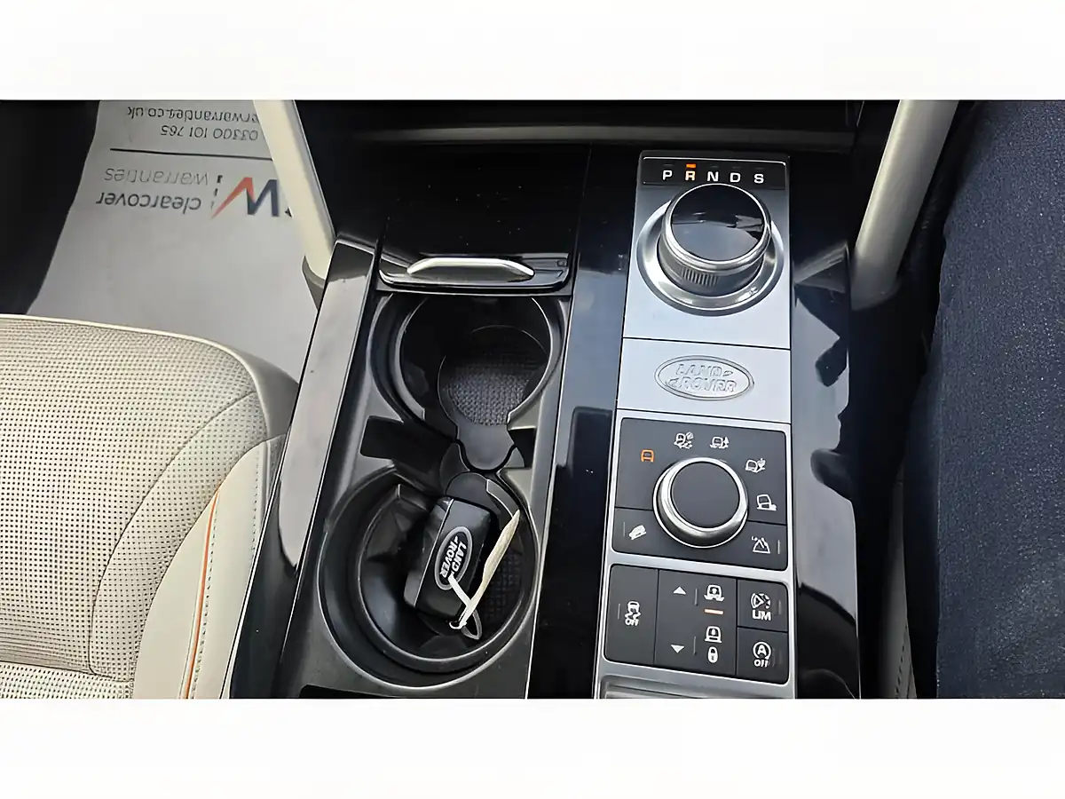Used 2017 Land Rover Discovery Hse Black - Interior and Exterior details 16