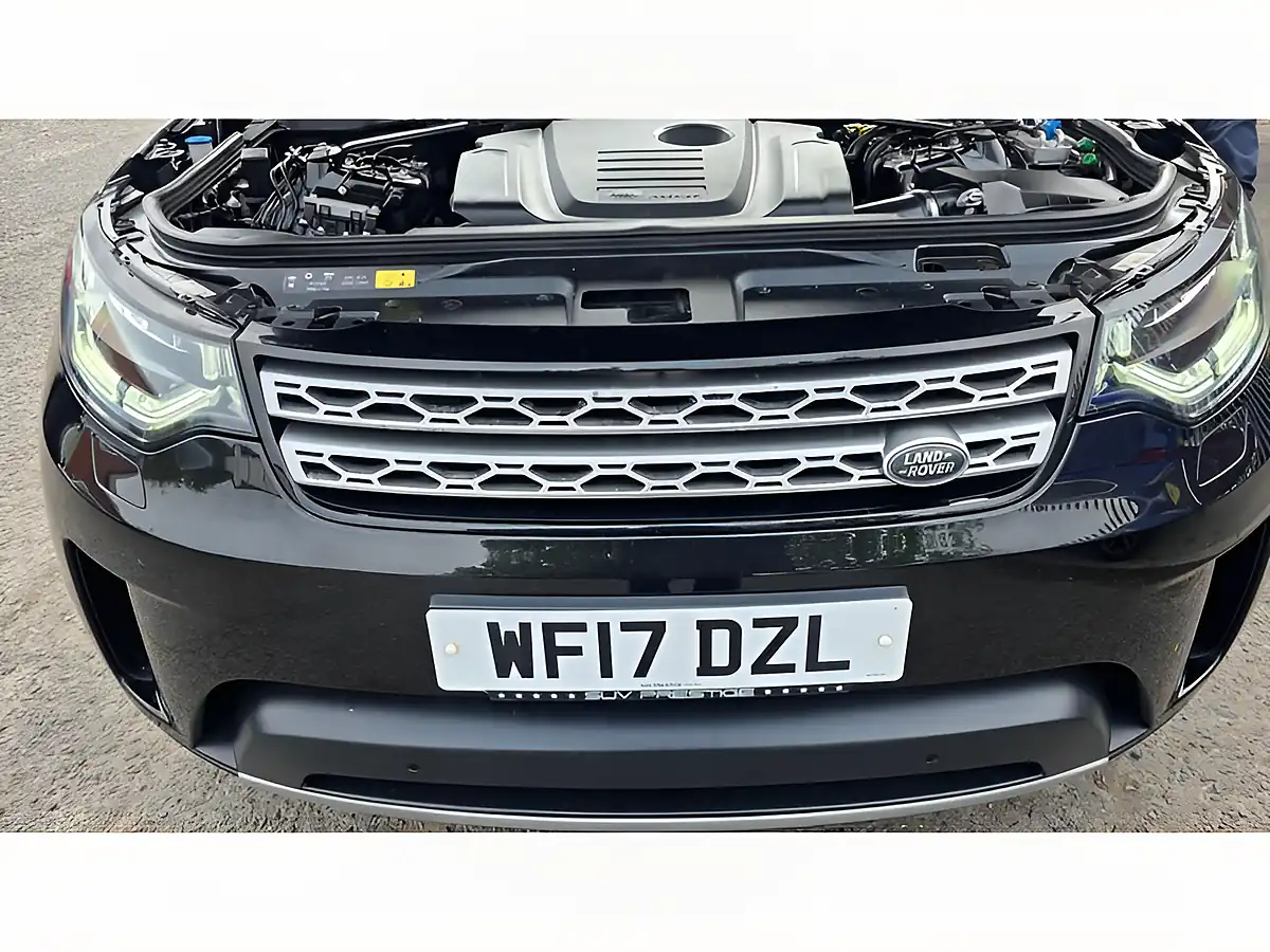 Used 2017 Land Rover Discovery Hse Black - Interior and Exterior details 20
