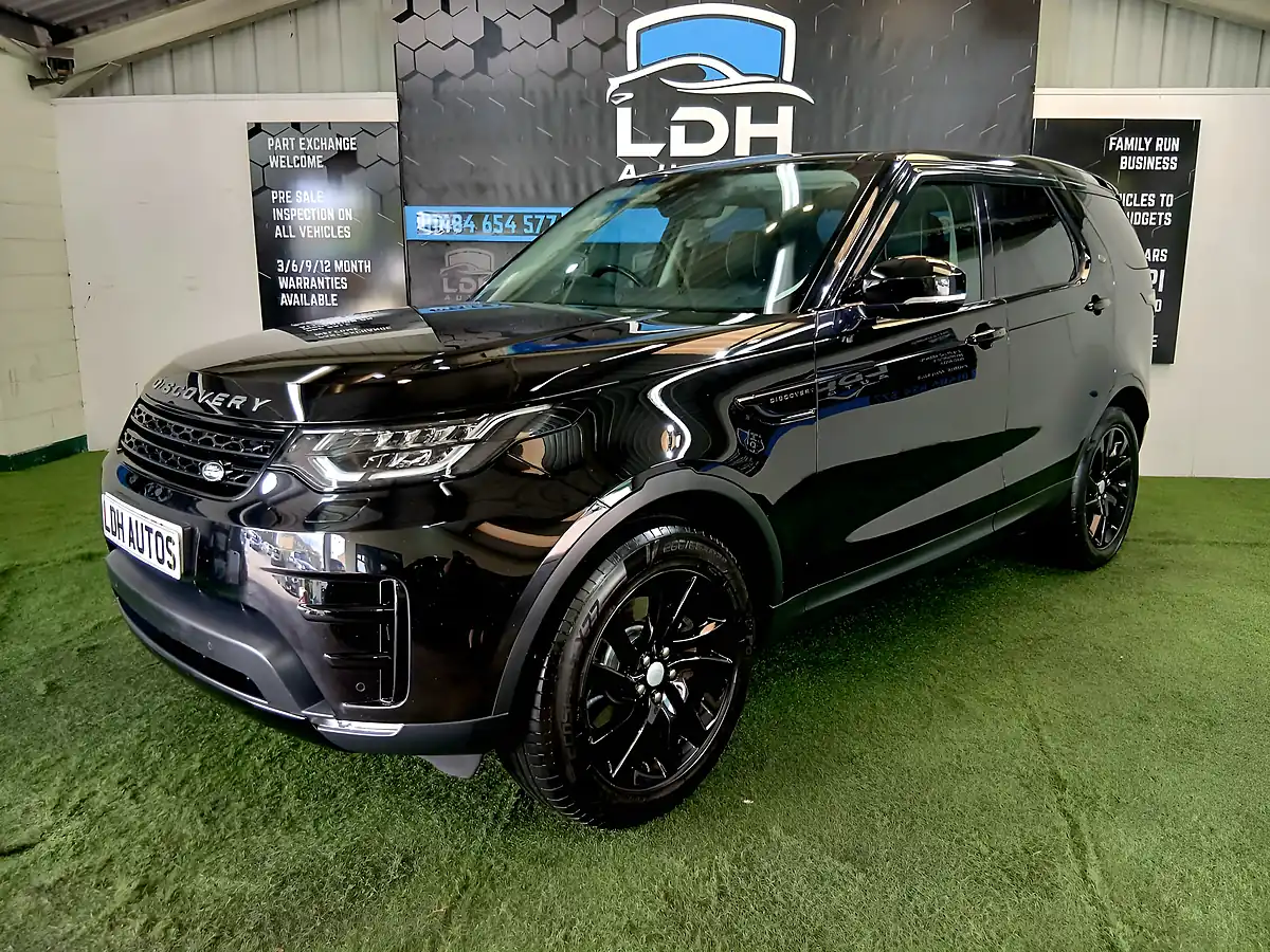 Used 2017 Land Rover Discovery Hse Black - Interior and Exterior details 7