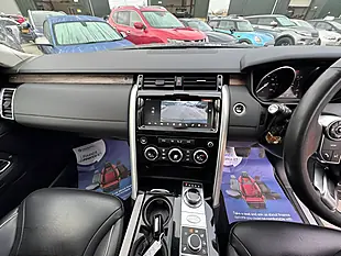Used 2017 Land Rover Discovery Hse Black - Interior and Exterior details 11