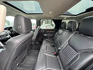Used 2017 Land Rover Discovery Hse Black - Interior and Exterior details 16