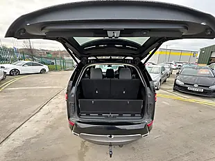 Used 2017 Land Rover Discovery Hse Black - Interior and Exterior details 19