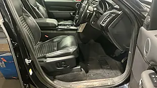 Used 2017 Land Rover Discovery Hse Black - Interior and Exterior details 8