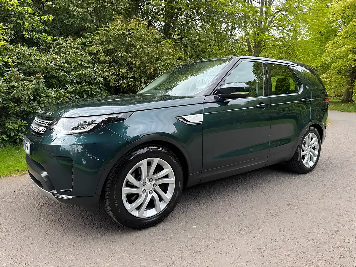 Used 2017 Land Rover Discovery Hse Green - Interior and Exterior details 2